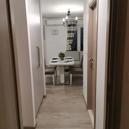 Lägenhet Maris Apartment-balcony With View And Free Parking