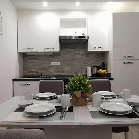 Maris Apartment-balcony With View And Free Parking * Σπλιτ